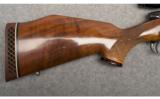 Weatherby Mark V Deluxe .270 Wby. Mag. - 4 of 8