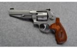 Smith & Wesson 627-5 Performance Center .357 MAG - 2 of 3