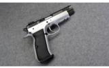 EAA Witness Match P40L - 2 of 4
