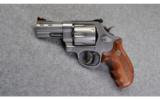 Smith & Wesson "Lew Horton Edition" 625-7 - 2 of 5