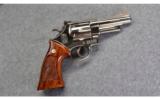 Smith & Wesson 57 .41 Magnum - 2 of 3