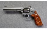 Smith & Wesson 617 .22LR Pre-lock - 2 of 3