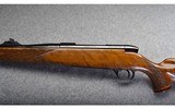 Weatherby ~ Mark V Deluxe ~ .300 Wby. Mag. - 10 of 12