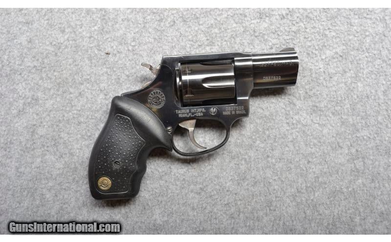 Taurus~M327~.327 Federal Magnum