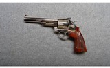 Smith & Wesson~ 29-10~ .44 Magnum - 2 of 4