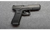 Glock~17 Gen 5~9MM - 1 of 3
