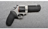 Taurus~Raging Hunter~.357 Magnum