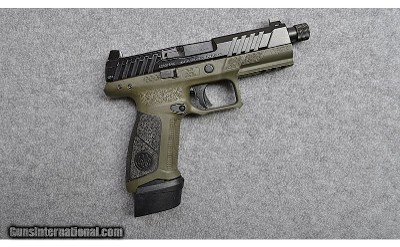 Beretta~APX~9mm