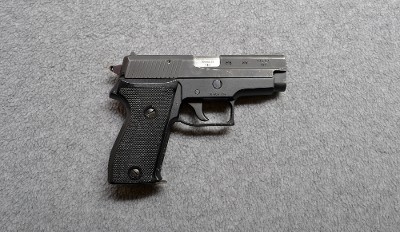 SIG Sauer~P6~9MM