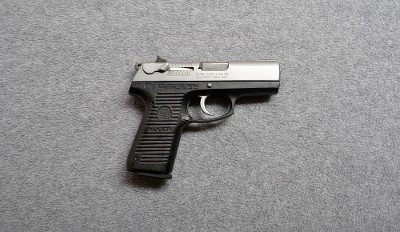 Ruger~P95 DC~9MM - Image 1 of 3