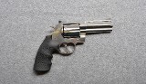 Colt~Anaconda~.44 MAG. - 1 of 3