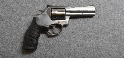 Smith & Wesson~686-6~.357 MAG. - Image 1 of 3