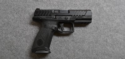 Beretta~APX~9MM - Image 1 of 3
