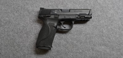 Smith & Wesson~M&P40 ~.40 S&W - Image 1 of 2