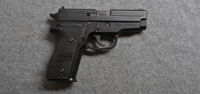 SIG Sauer~P229~.40 S&W - Image 1 of 3