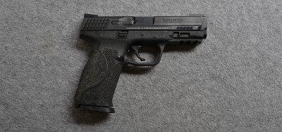 Smith & Wesson~M&P9 M2.0~9MM - Image 1 of 3