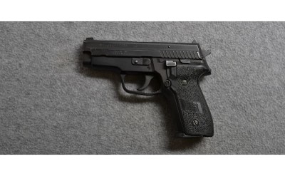 SIG Sauer~P229~.40 S&W - Image 2 of 3