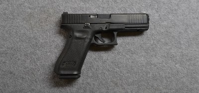Glock~17 GEN5~9MM - Image 1 of 3