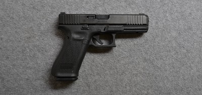 Glock~22 GEN5~.40 S&W