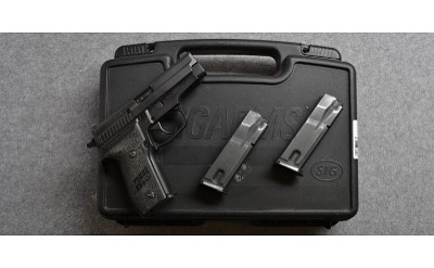 SIG Sauer~P229~.40 S&W - Image 3 of 3