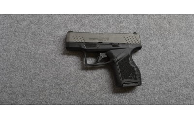 Taurus~GX4~9MM - Image 2 of 3