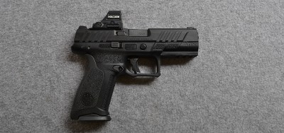 Beretta~APX~9MM - Image 1 of 3