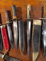 ANTIQUE BOWIE KNIFE COLLECTION 13 Civil War Era Fighting Knives & Daggers Wostenholm Rodgers Woodhead Barnes Etched Blades - 5 of 11