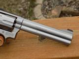 Smith & Wesson 686 no dash with 6 inch barrel - 10 of 15