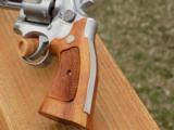 Smith and Wesson 686 No Dash 357 - 4 of 20