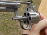 Smith and Wesson 686 No Dash 357 - 18 of 20