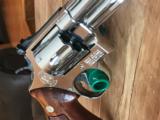 Smith and Wesson 29-4 44 magnum - 9 of 18