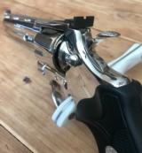 COLT PYTHON .357- 11 of 19