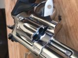 Smith & Wesson 29-2 44 Magnum - 4 of 19
