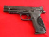 Smith & Wesson M&P 9 Pro Series 9mm - 2 of 3