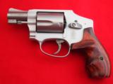 Smith & Wesson 642-2 Lady Smith .38 Special - 2 of 3