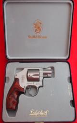 Smith & Wesson 642-2 Lady Smith .38 Special - 1 of 3