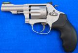 Smith and Wesson Model 317 Kit Gun .22 LR - 2 of 3