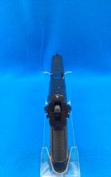 Heckler & Koch USP- 4 of 4