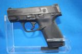 Smith & Wesson M&P 40 Shield with box - 2 of 2