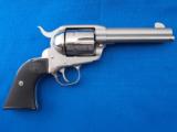 Ruger New Vaquero Custom, .357 MAG, WBox - 1 of 5