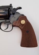 Colt Diamondback DA .38 SPL - 7 of 13
