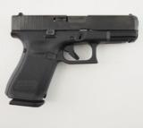 Glock 19 Gen 5 9MM WBox - 1 of 5
