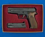 SigSauer P226 9 MM WBox - 3 of 5