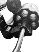 Dan Wesson Model 15VH .357 Magnum Revolver2.5” Heavy Vent Rib BarrelBluedCompact - 14 of 18