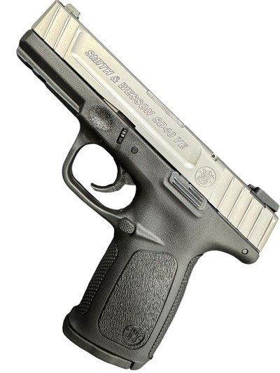 Smith & Wesson SD40VE Semi-Auto Pistol – .40 S&W – 4