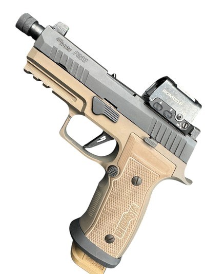 SIG Sauer P320 AXG Combat FDE 9mm – Romeo2 Optic – Threaded Barrel – 3 Magazines