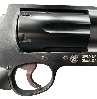 Smith & Wesson Governor Revolver .45 Colt / .45 ACP / .410 – 2.75” Barrel – w/ Galco Holster - Image 14 of 16