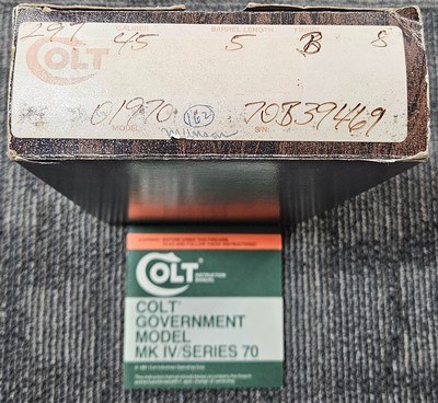 Colt Gov't 1911 45acp ( MFG.1982 ) - Image 3 of 5