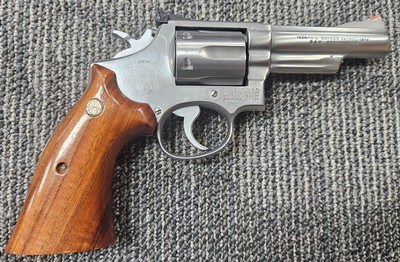 Smith & Wesson Model 66 .357mag ( Border Patrol Commemorative ) - Image 1 of 6