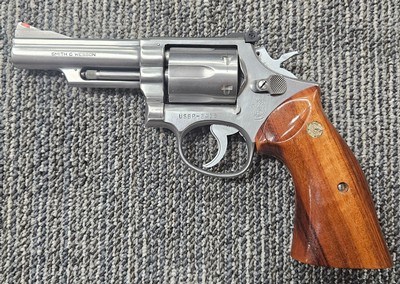 Smith & Wesson Model 66 .357mag ( Border Patrol Commemorative ) - Image 2 of 6